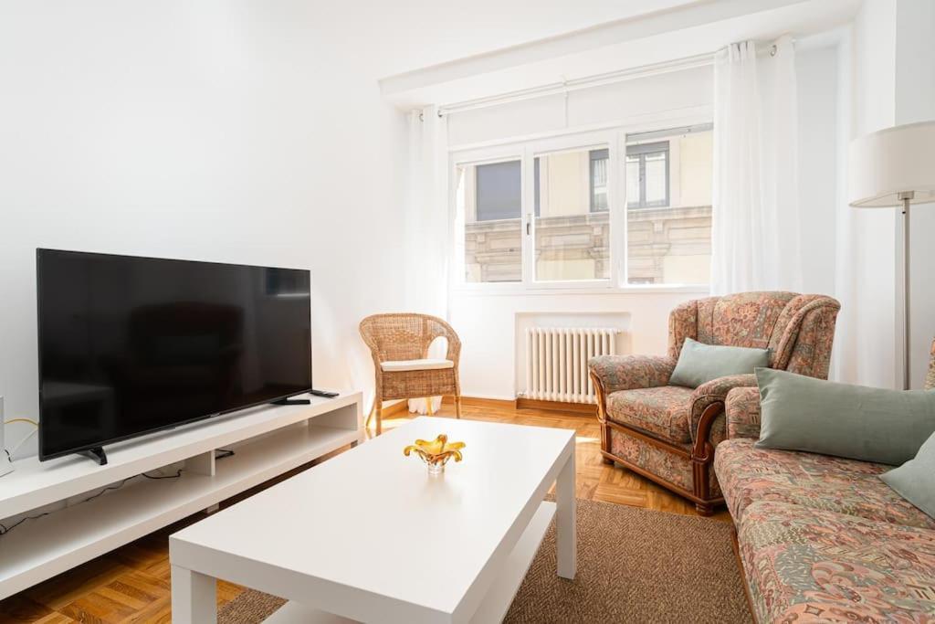 Myhousespain - Centrico Piso En Gijon