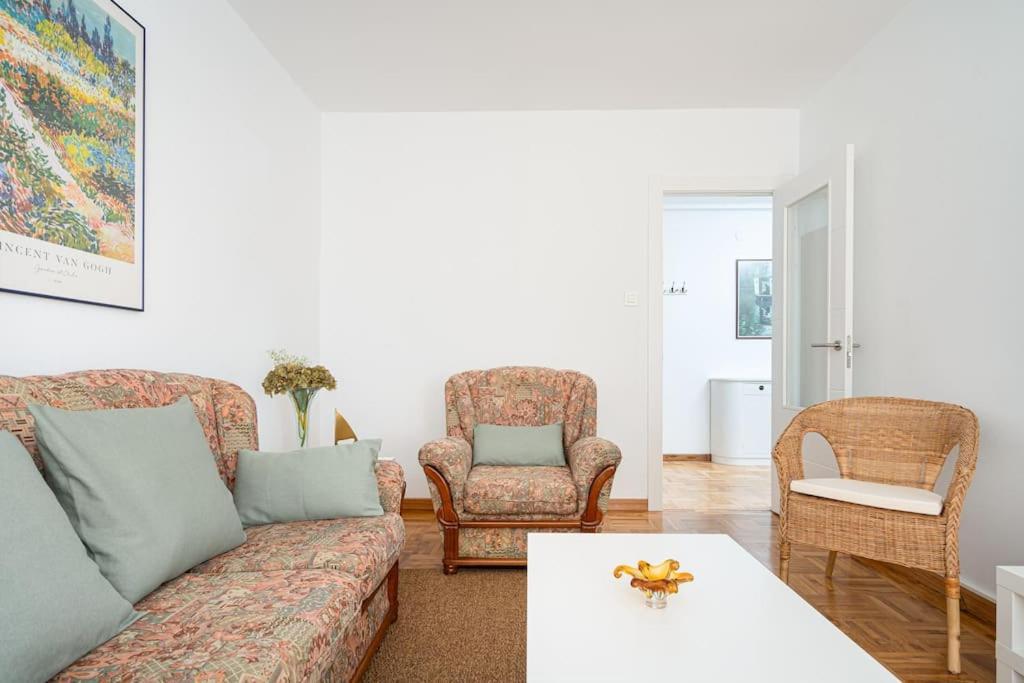 Myhousespain - Centrico Piso En Apartamento *