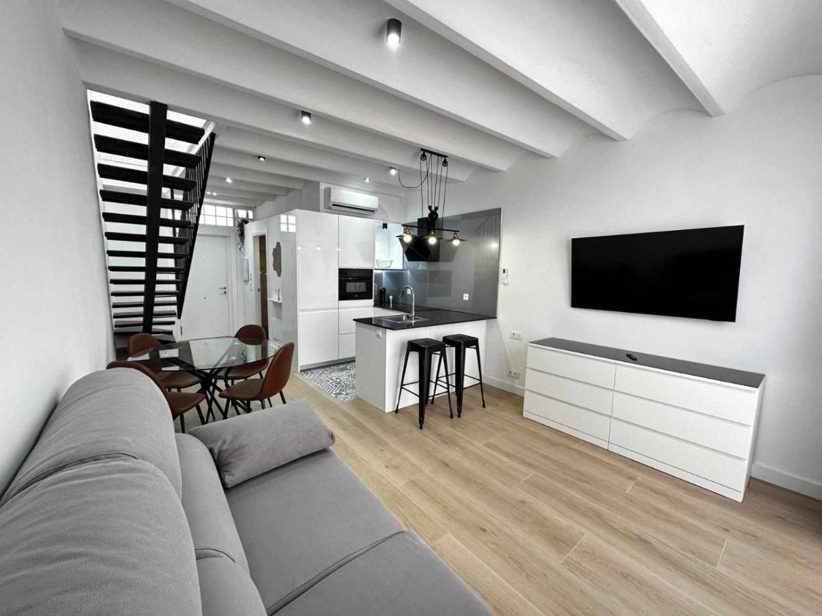 Apartment A H Gogh *