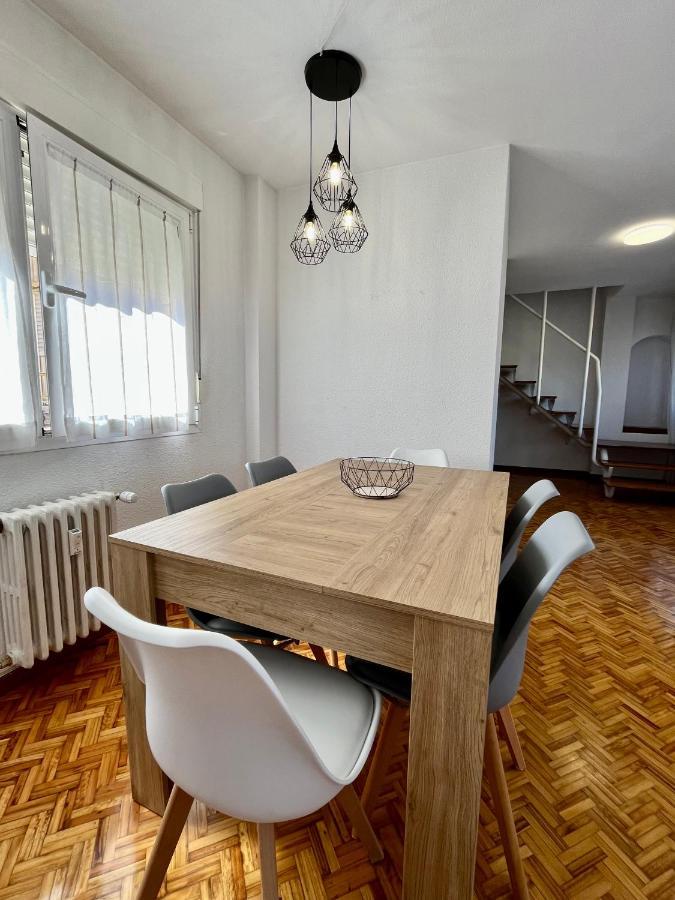 Atuaire Luminoso Duplex En Reyes Catolicos Parking Incluido Apartamento *