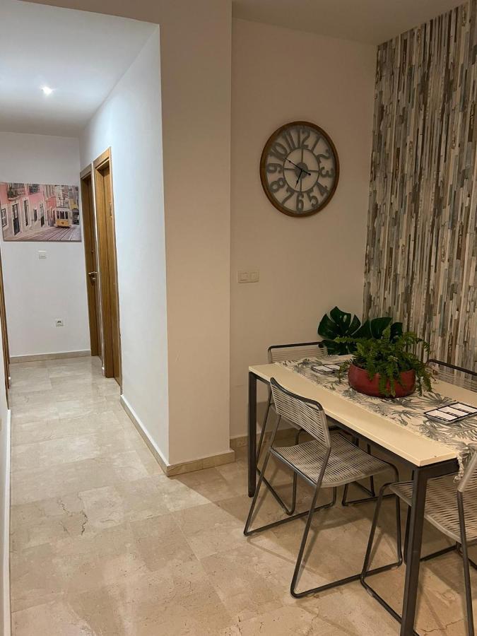 Privadas En Apartamento Compartido * Algeciras