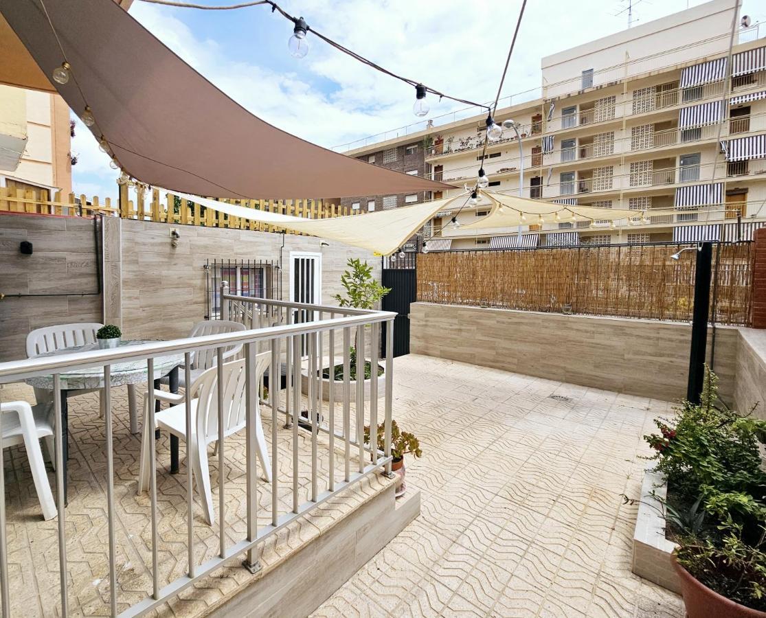 Cozynest - With Terrace Apartamento *