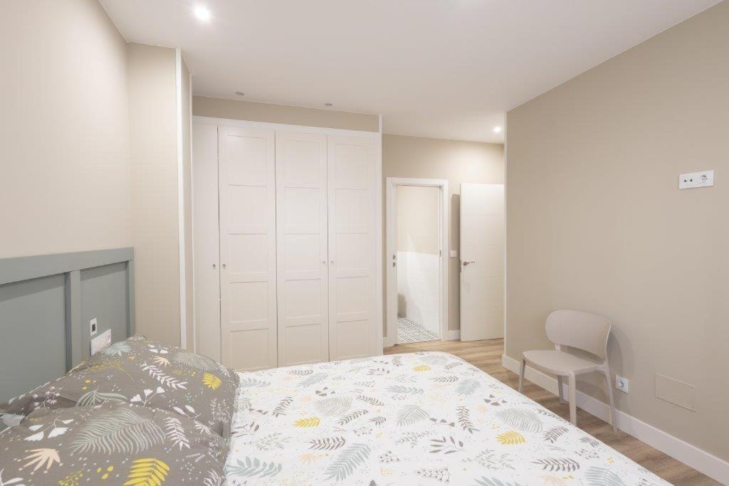 Apartment Ii *