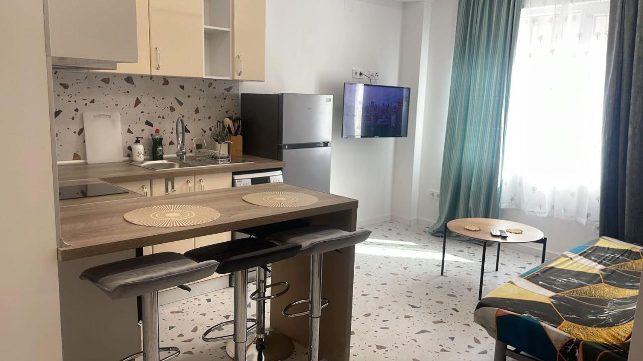 Del Mar 1c - New First Floor One Bed Flat * Sagunto