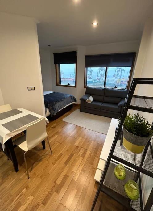 Apartamento En Sanjurjo Badia Con Vistas A La Ria