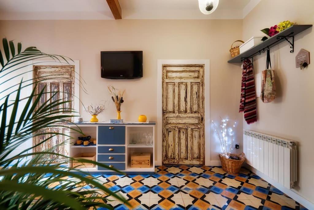 Casa El Tratado, Situada En El Casco Historico Con Patio Privado * Tordesillas