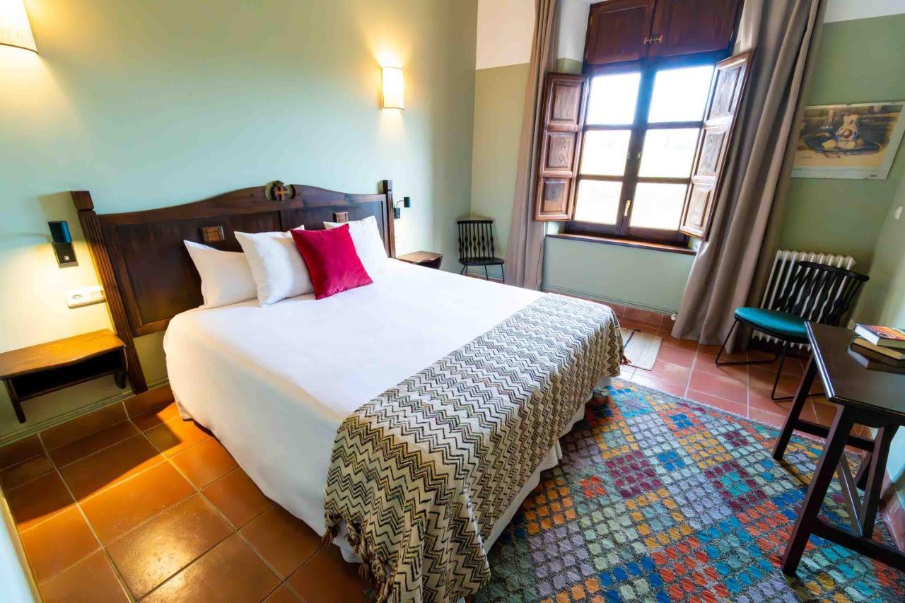 Santuario Virgen De La Fuente Hotel *