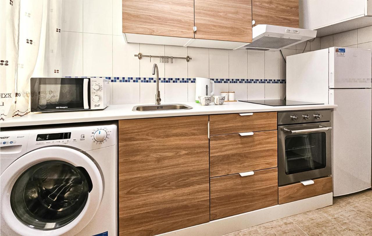 Apartment 2 Bedroom Stunning In