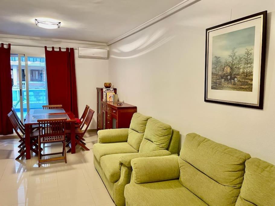 Apartamento 2 Bedroom 50 M From The *