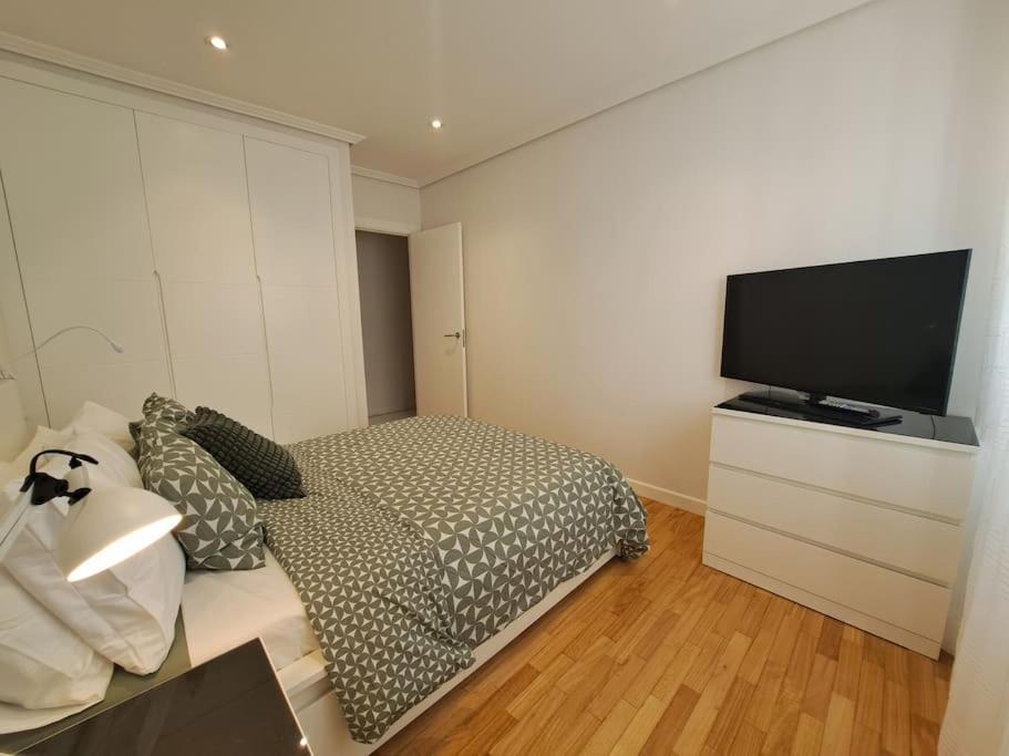Panxon, A Unos Metros De La Playa. Apartamento Nigrán