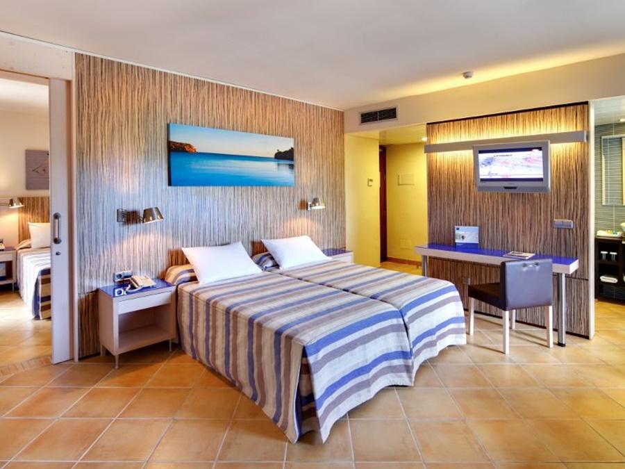 Hotel Occidental Menorca Punta Prima (Menorca)