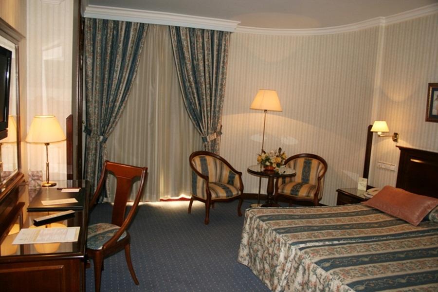Infanta Cristina 4* Jaén