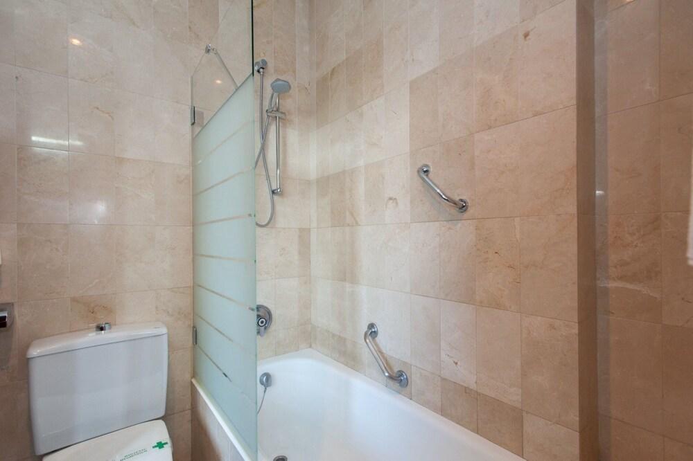 Hotel Derby 3*