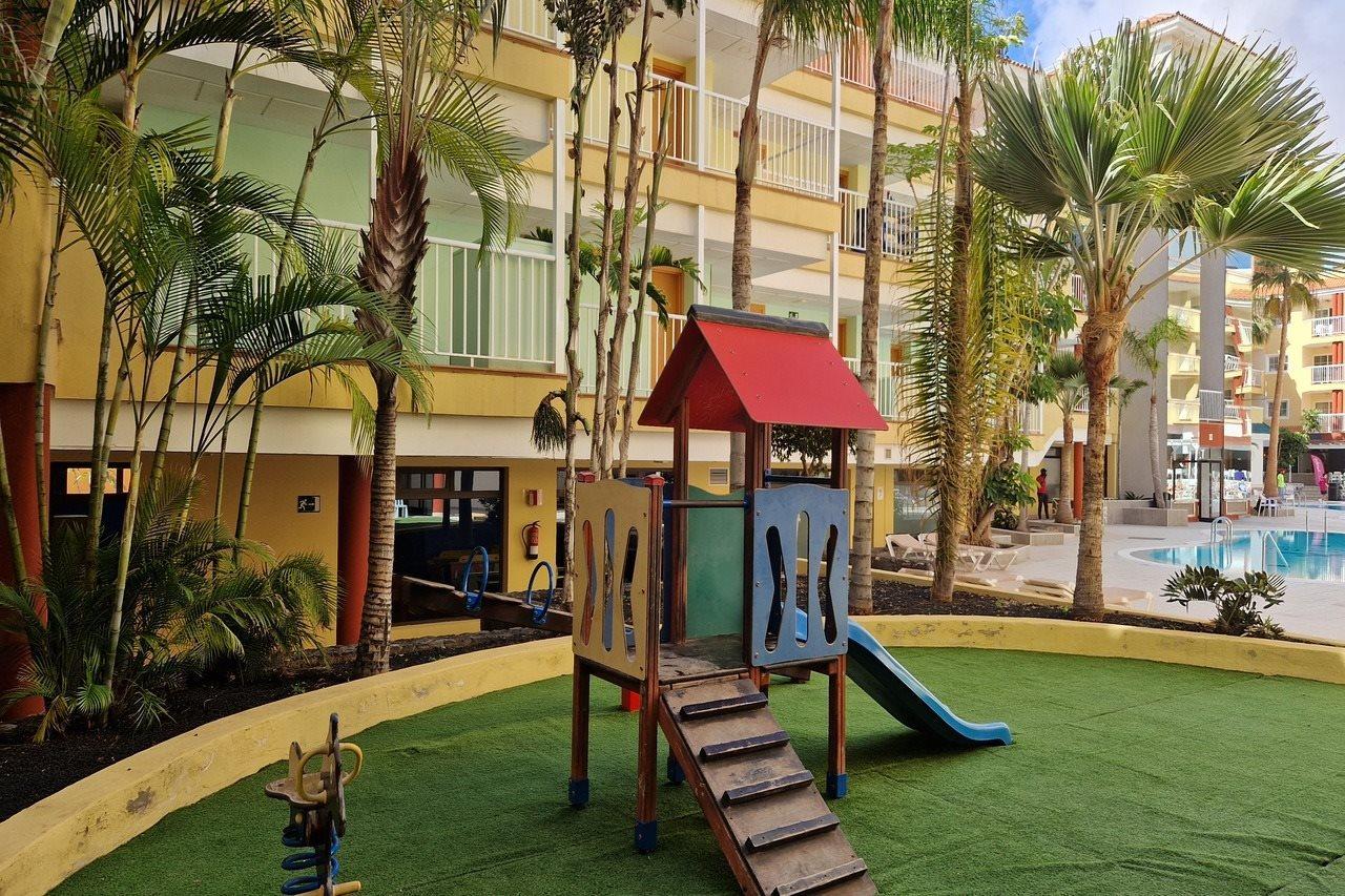 Chatur Costa Caleta Hotel