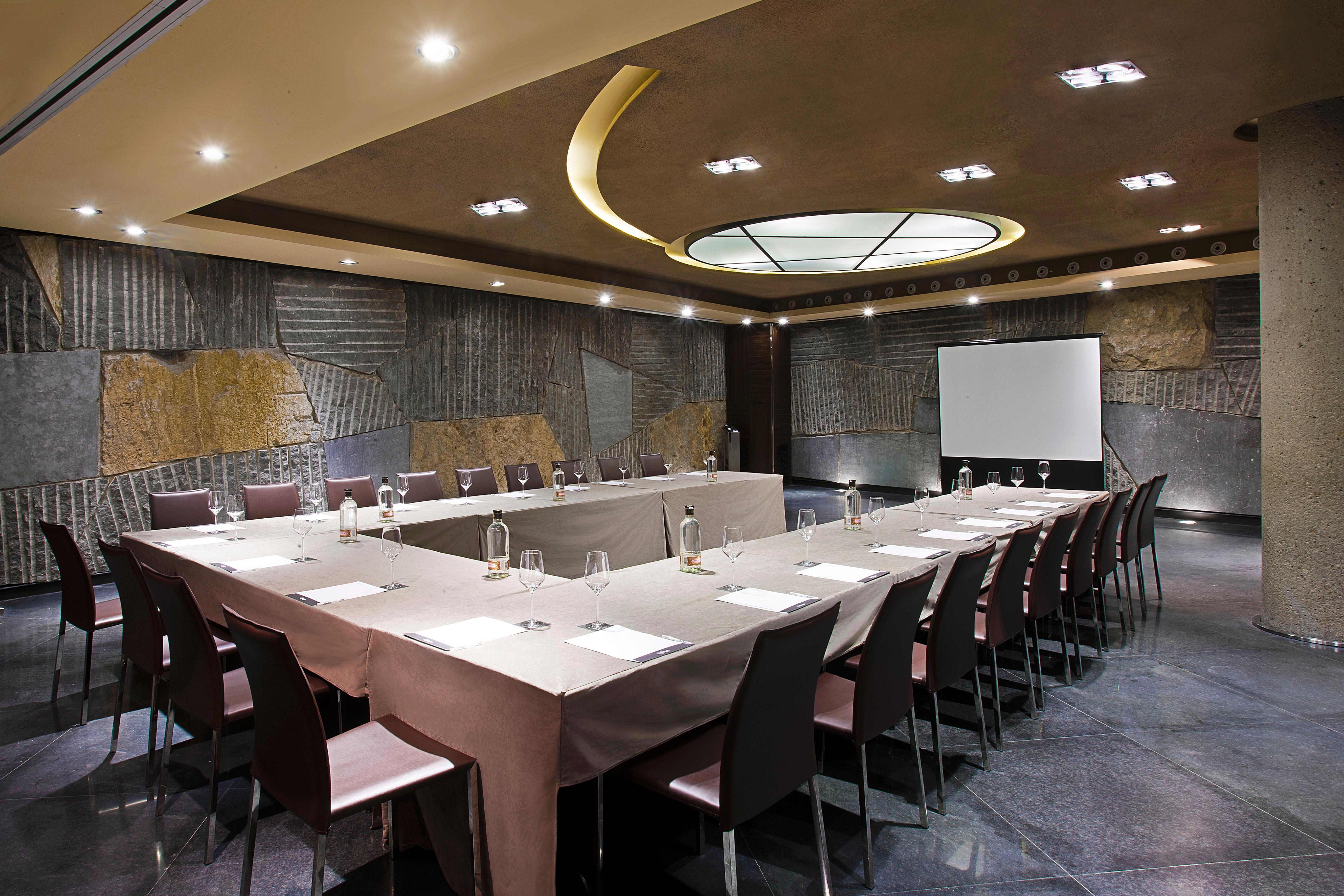 Urban, A Small Luxury Of The World Hotel