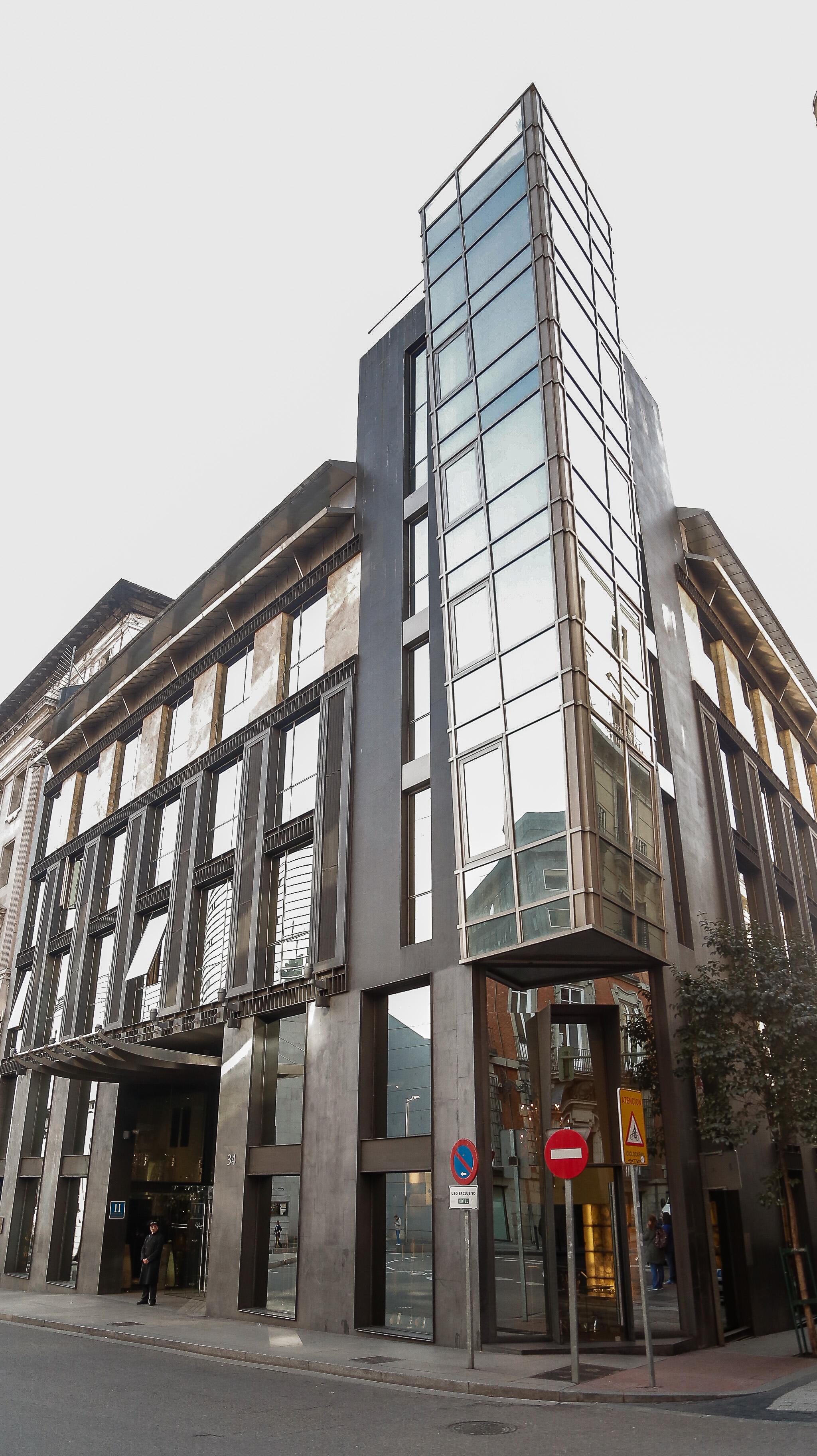 Hotel Urban, A Small Luxury Of The World