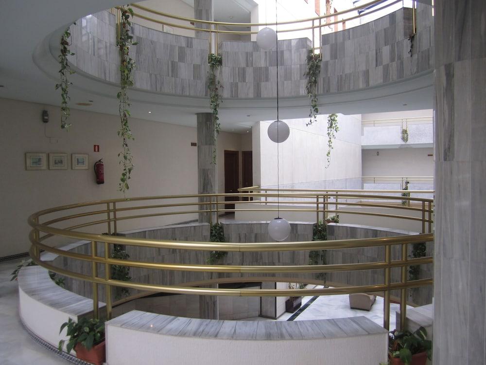 San Pablo 3* Seville