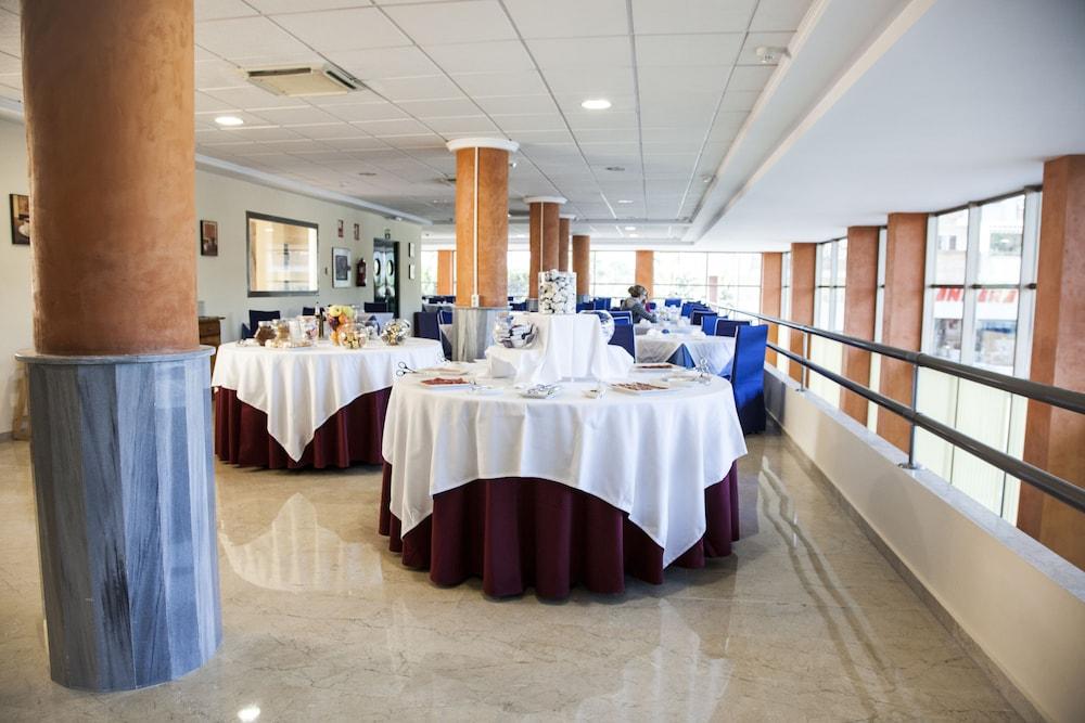 Toboso Hotel 3*
