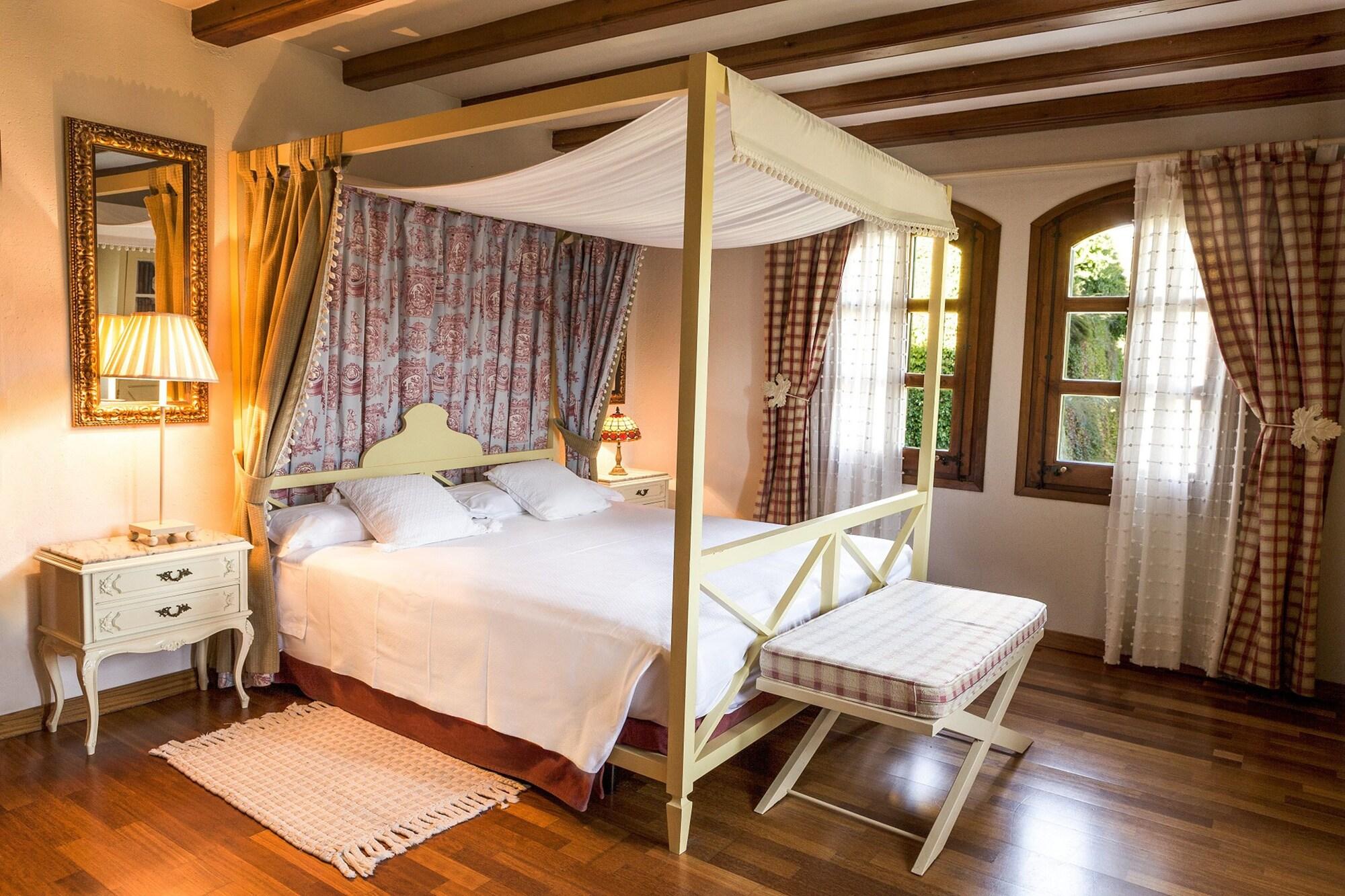 El Castell De Ciutat - Relais & Chateaux Hotel