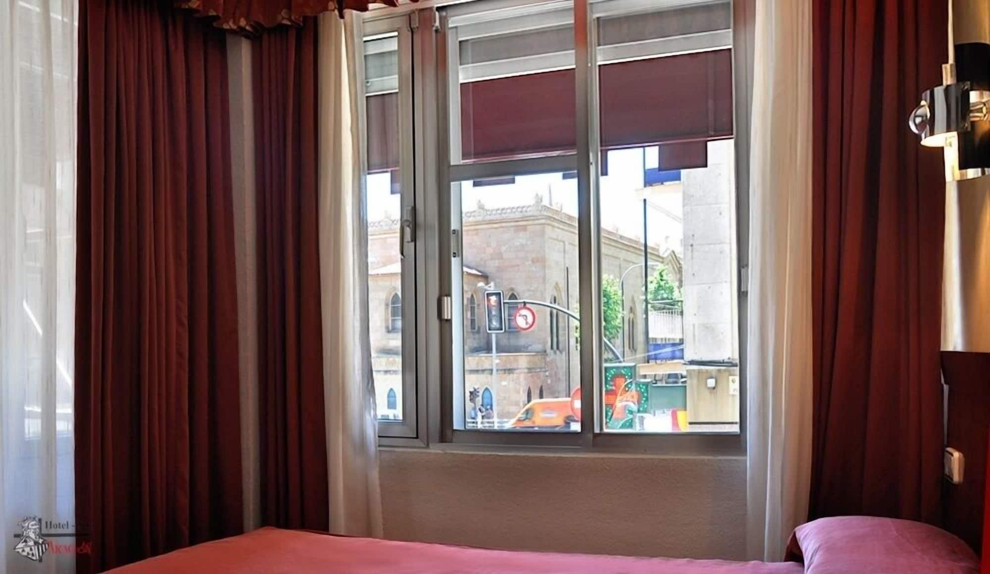 Hotel Aragon *