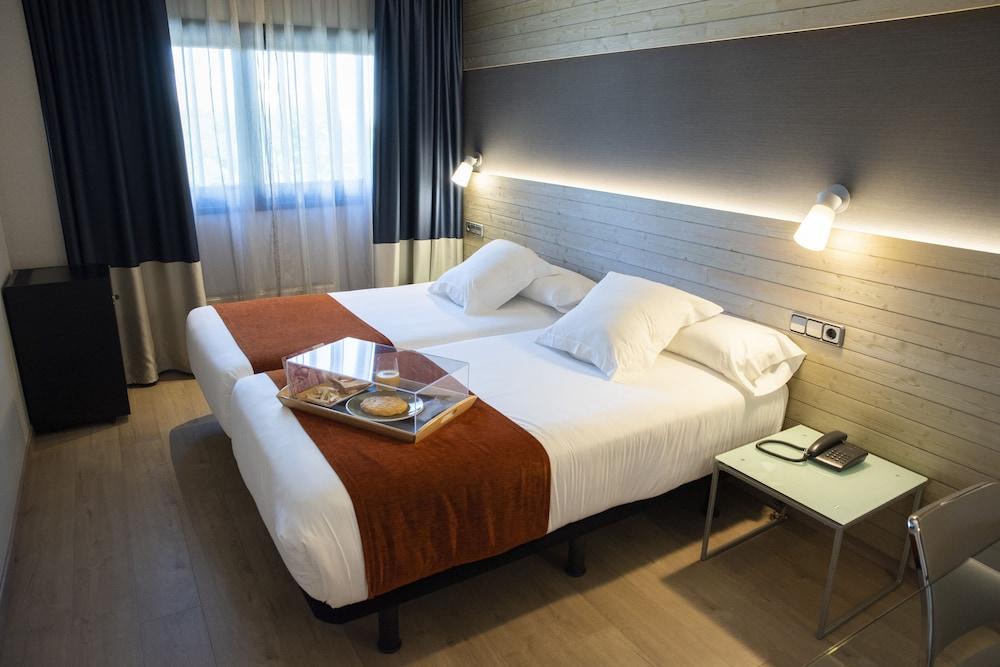 Avenida Hotel 3*