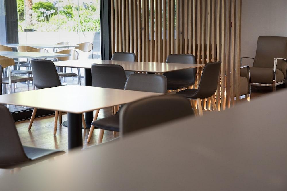 Avenida Hotel