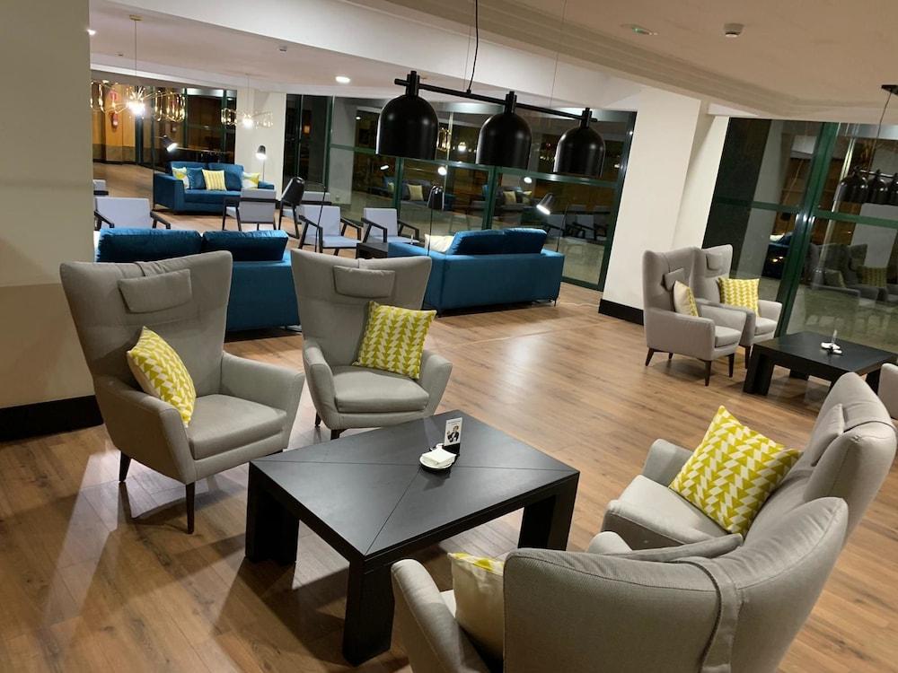 Hotel Oca Puerta Del Camino 4*