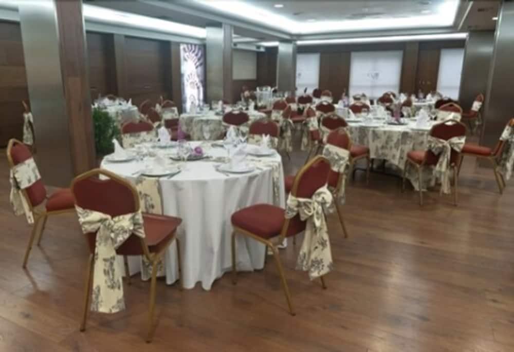 Ciudad De Hotel 4*