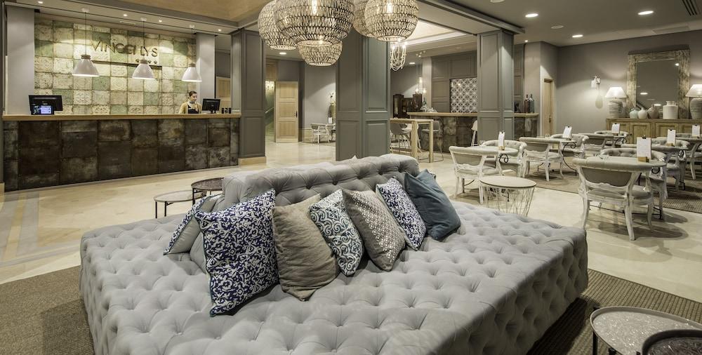 Vincci Lys Hotel 4*