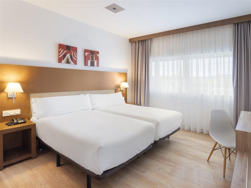 Hotel Catalonia Cañas 3*