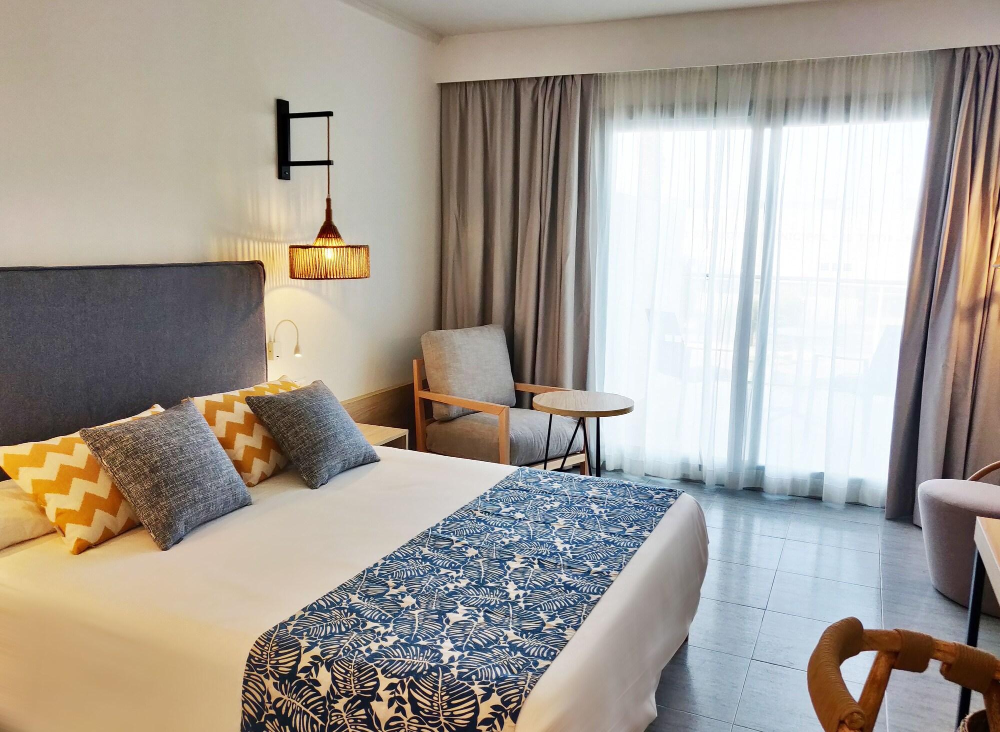Hotel Cabogata 5*