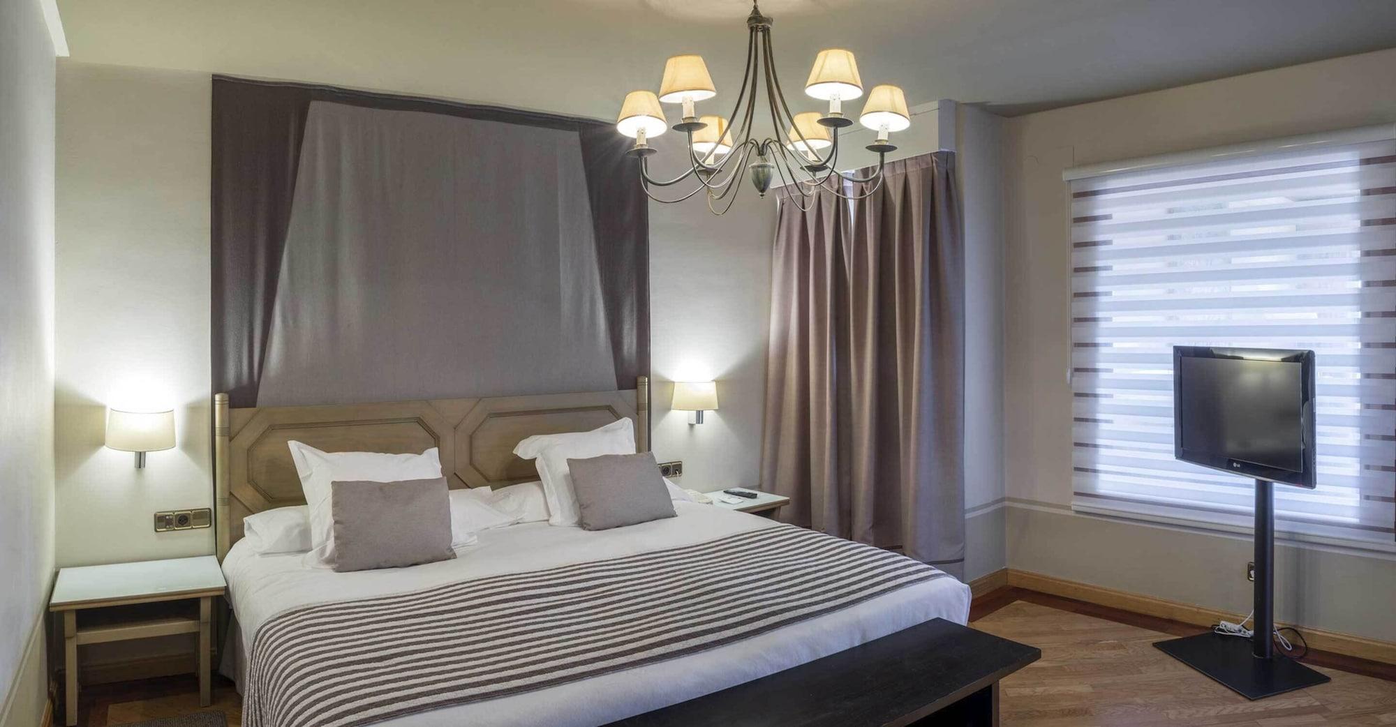 De 4* Segovia