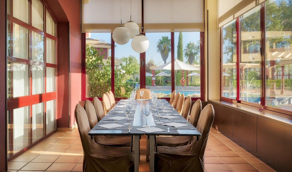 Hotel Ilunion Golf