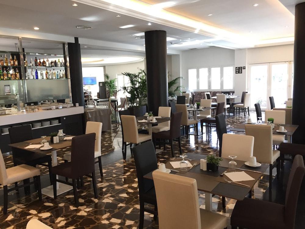 Hotel Ohtels Gran Almería