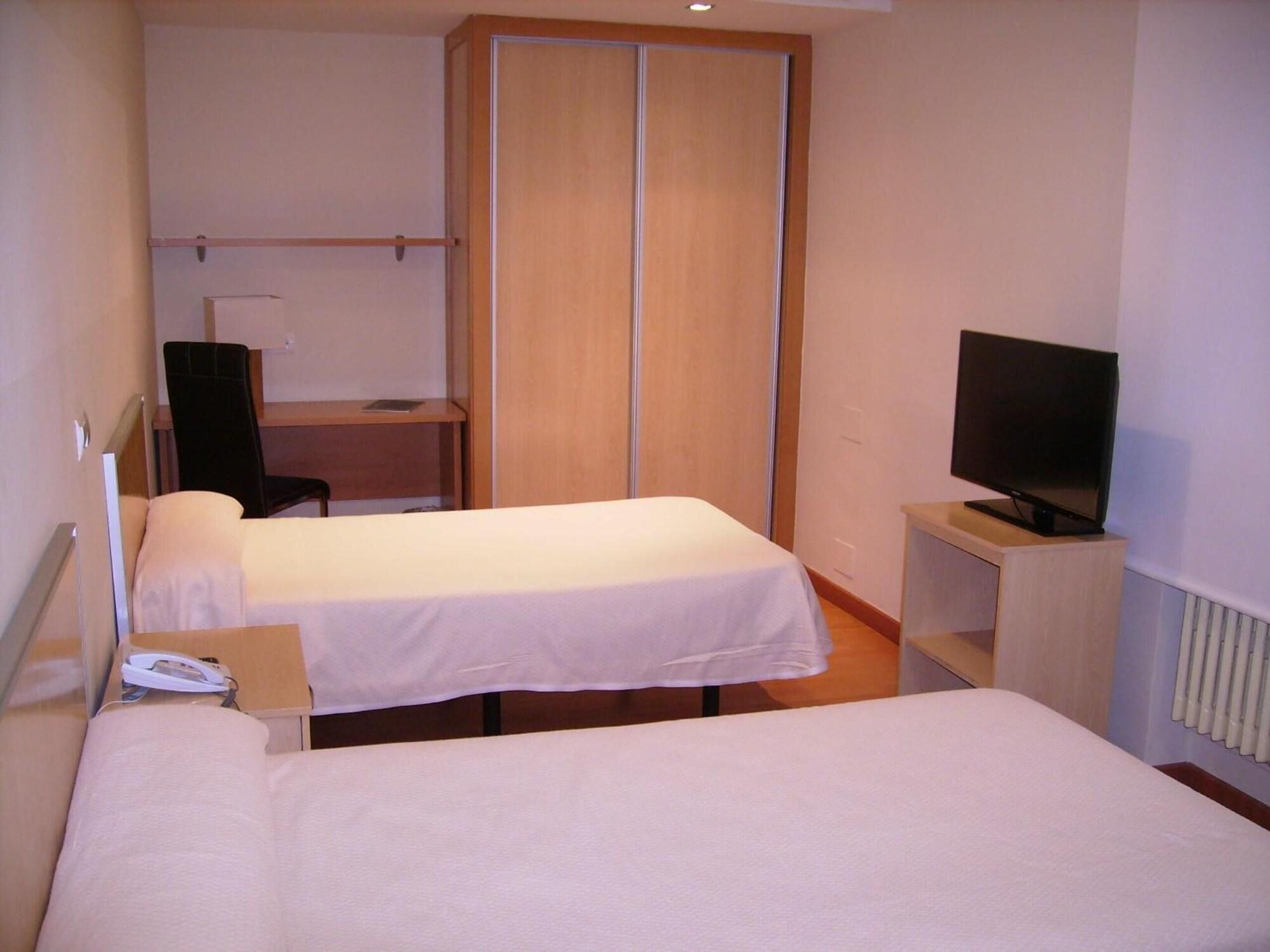 Roma Hotel 2*