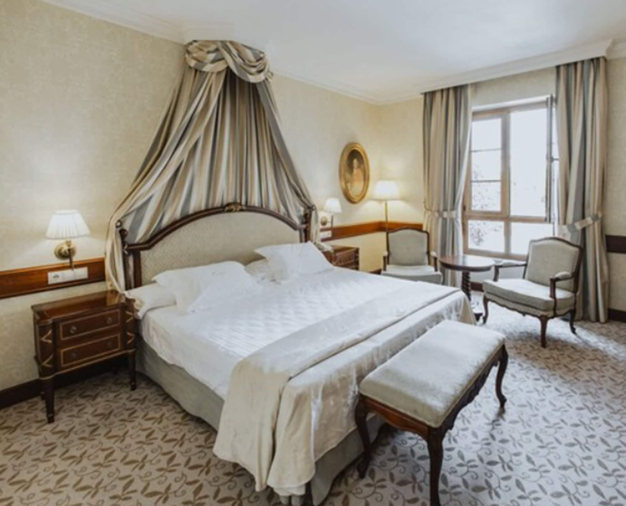Cándido Hotel 4*