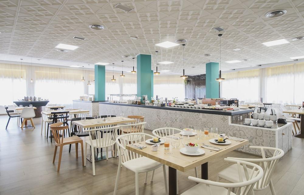 Hotel Lloret Santa Rosa By Pierre&vacances Lloret de Mar