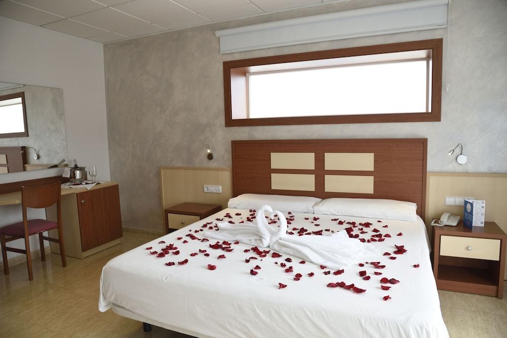 Internacional Hotel 2*