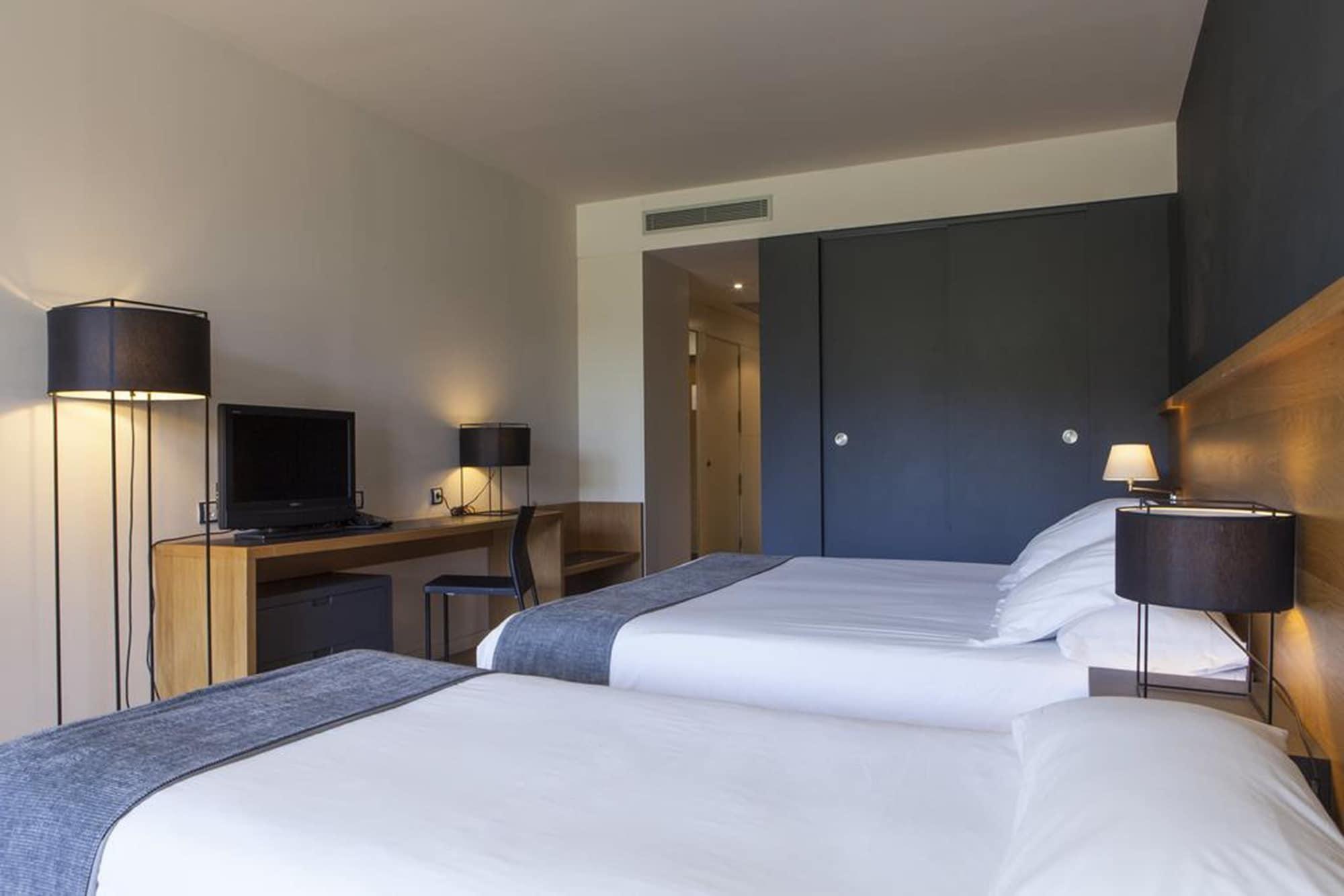 Hotel Món Sant Benet 4*