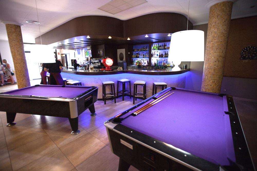 Apartahotel Miami Park 3*