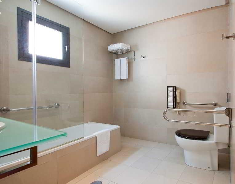 Hotel Nh Ciudad De Cuenca 4*