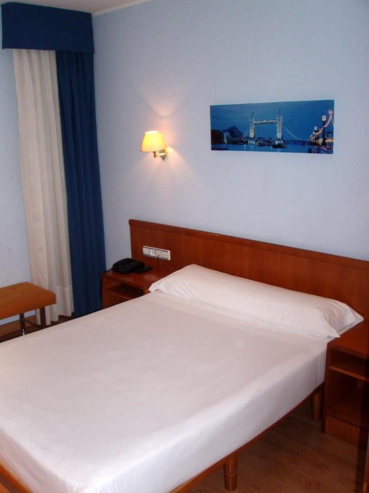 Hotel Express Covadonga 2*