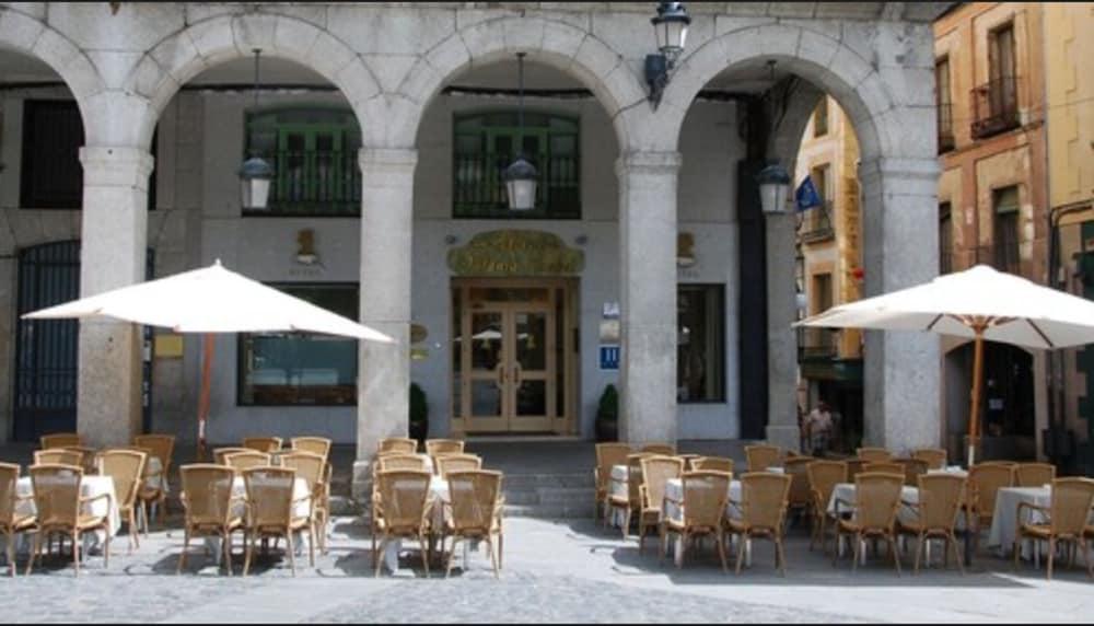 Hotel Infanta Isabel By Recordis
