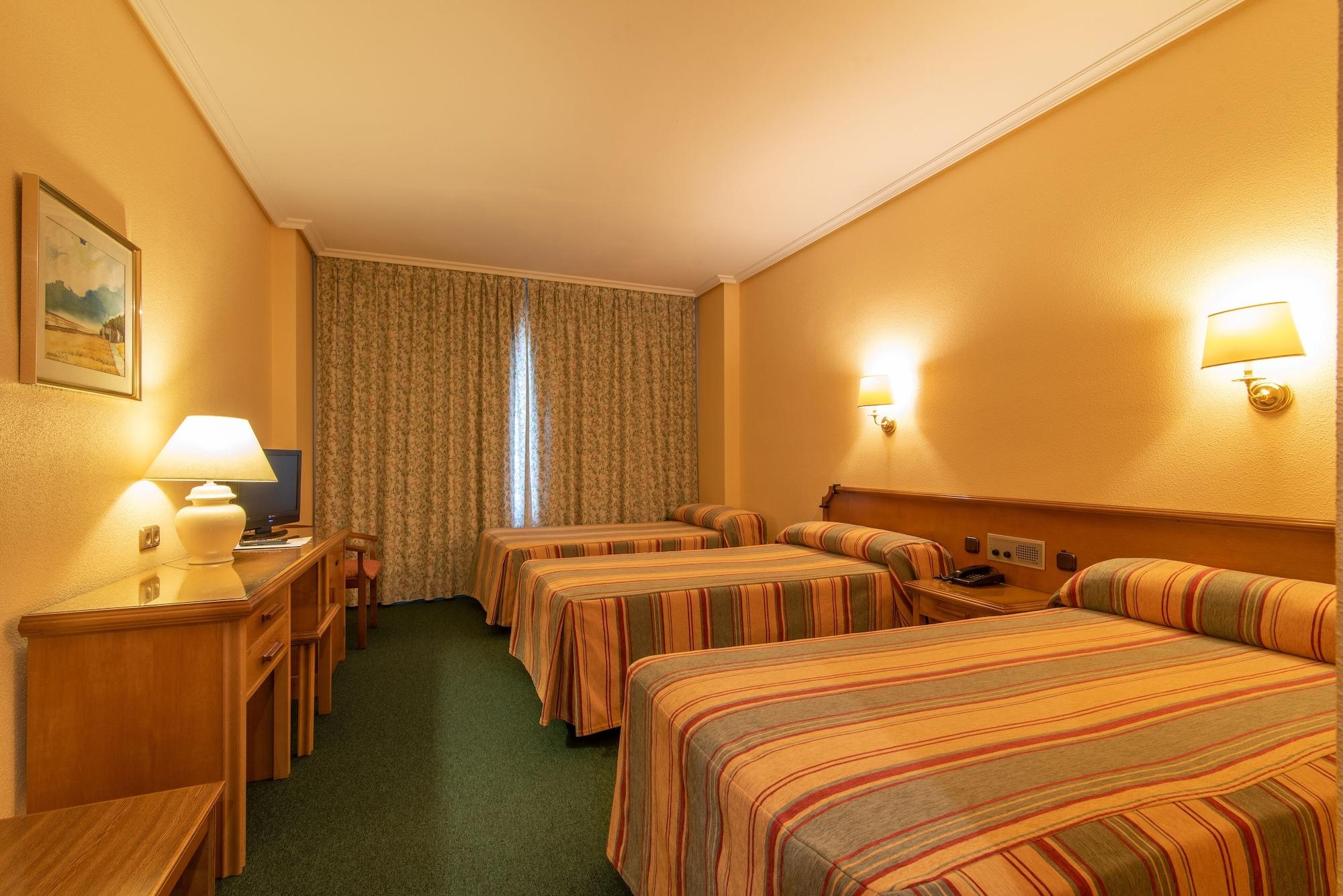 Hospedium Europa Centro Hotel 4*