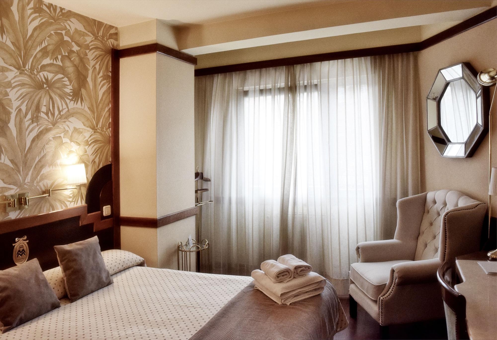 Hotel Maria Luisa 3*