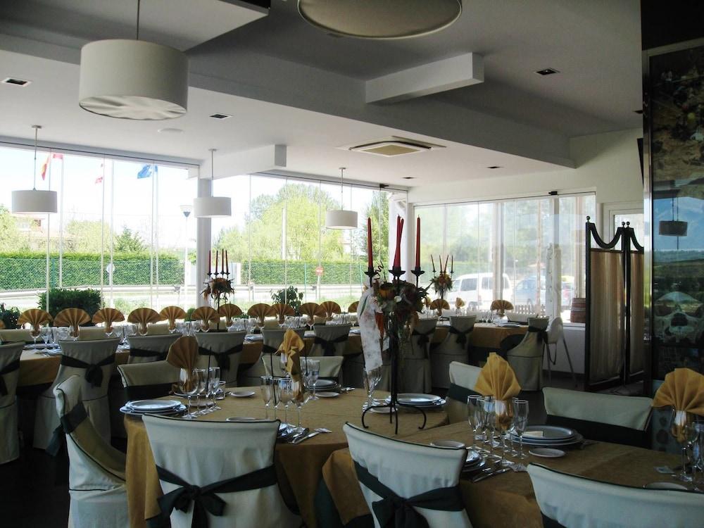 Camino De Santiago Hotel 3*