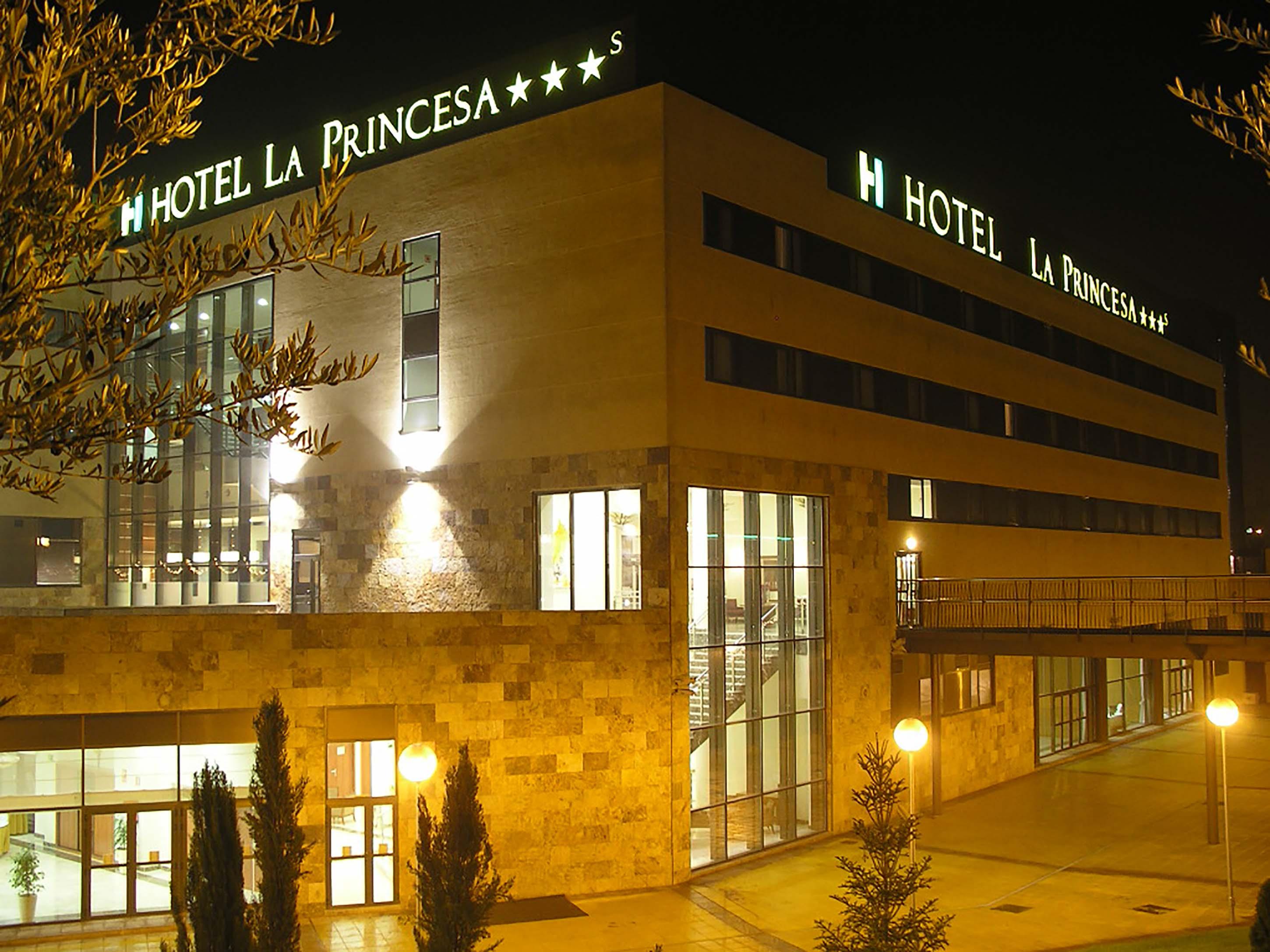 Hotel Checkin La Princesa 3*