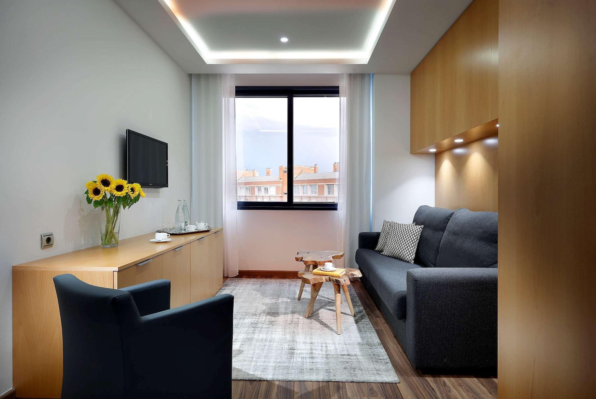 Sb Icaria 4*