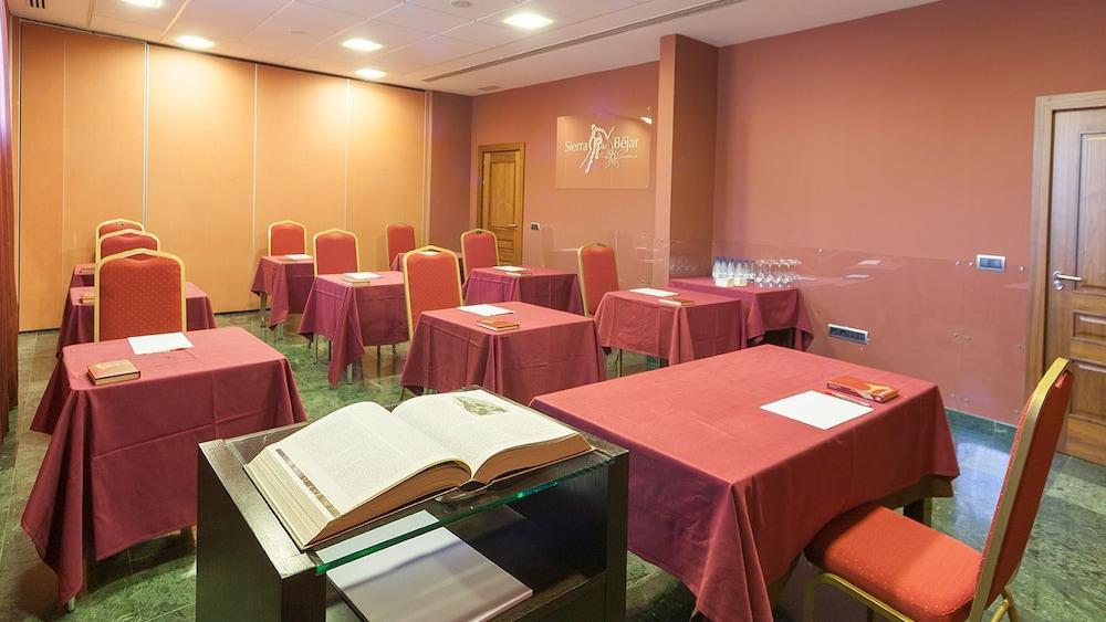 Hospedium Mirador De Gredos Hotel 4*