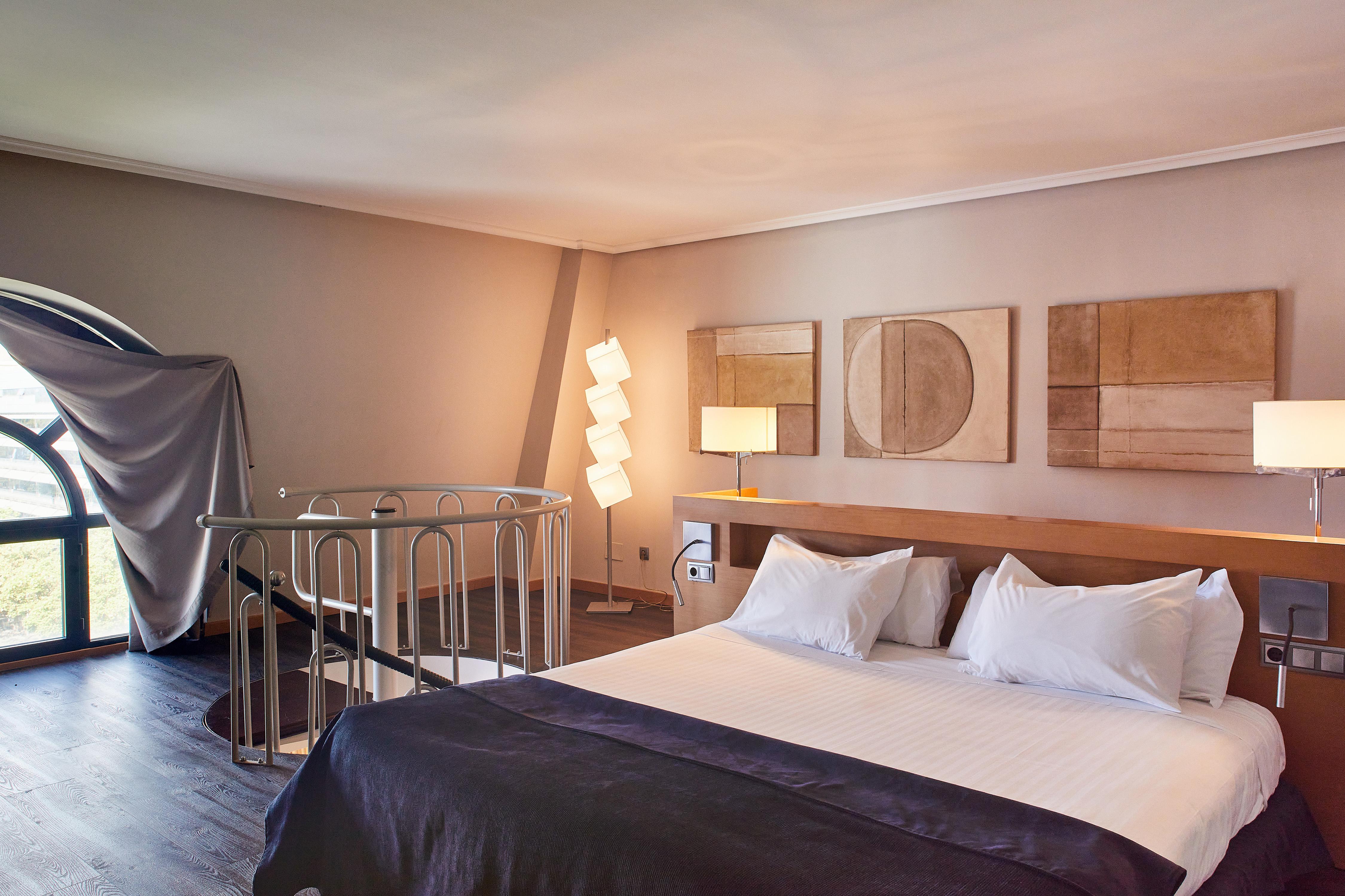Silken Ciudad De Hotel 4*